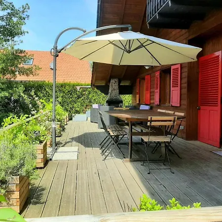 Confortable Au Calme A L'etang Du Stock Alpehytte