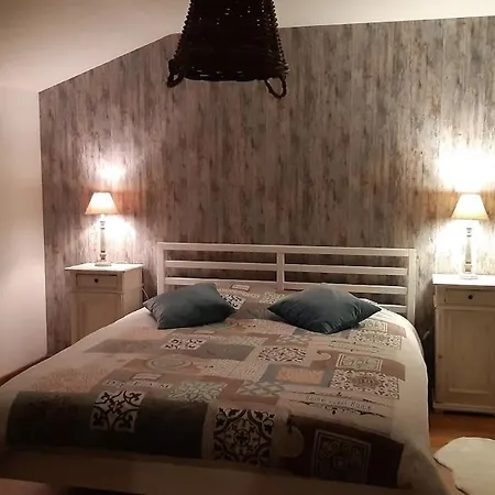 Chalet Confortable Au Calme A L'etang Du Stock