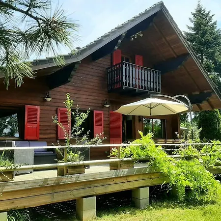 Confortable Au Calme A L'etang Du Stock Chalet